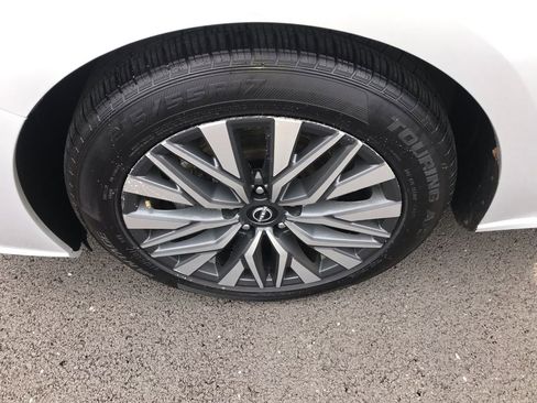 Used 2024 Nissan Altima 2.5 SV FWD image 10