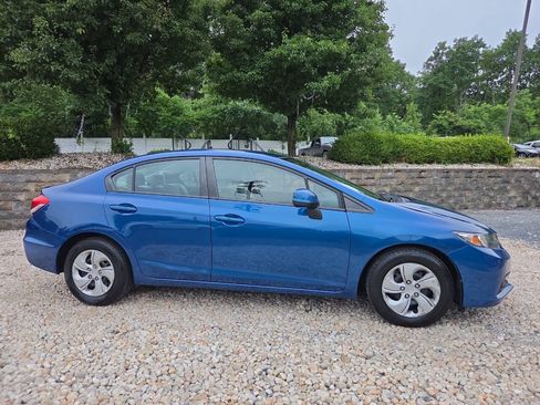 Used 2013 Honda Civic LX image 9