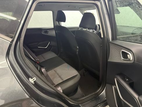 Used 2024 Kia Soul LX w/ Option Group 015 FWD image 15