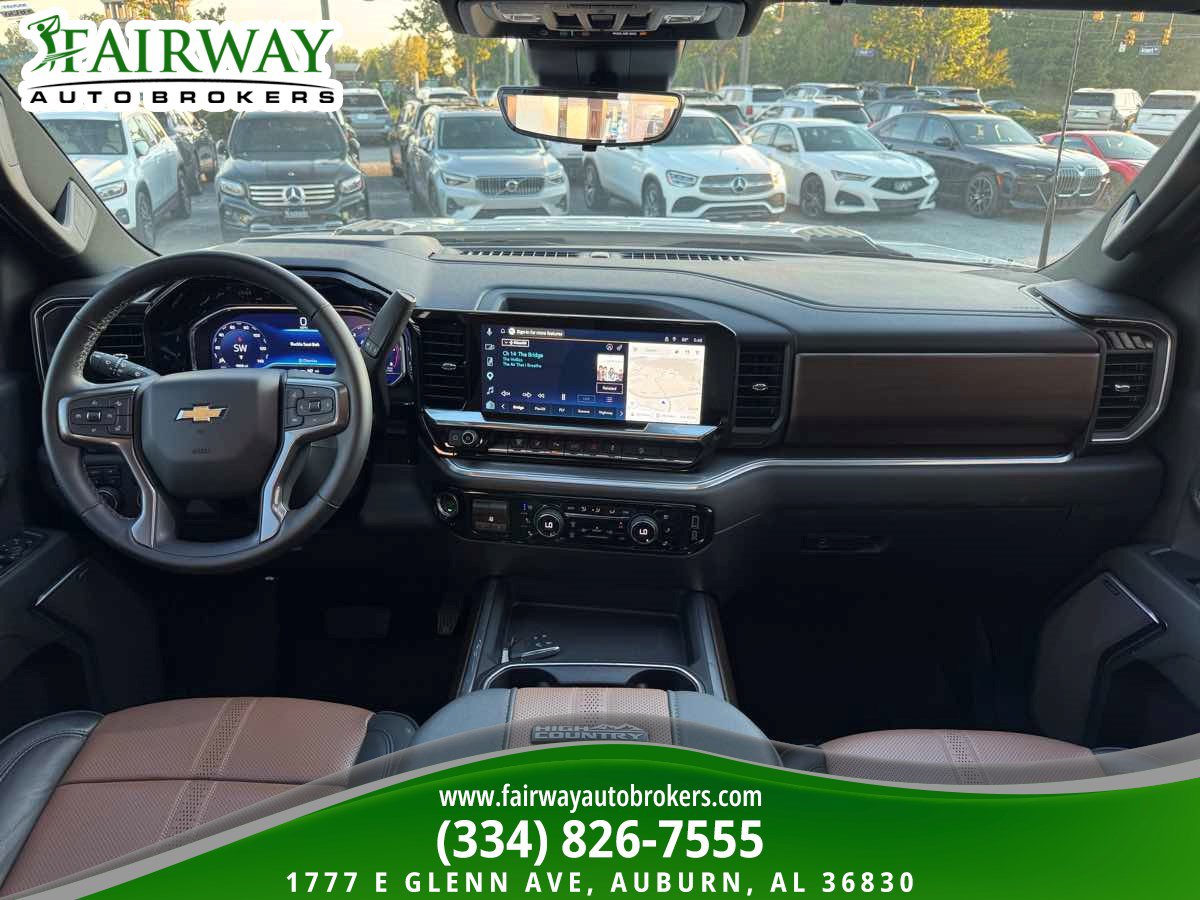 Used 2025 Chevrolet Silverado 2500 High Country w/ Technology Package AWD/4WD image 14