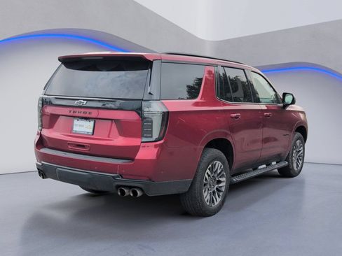 Used 2025 Chevrolet Tahoe Z71 w/ Comfort Package AWD/4WD image 3