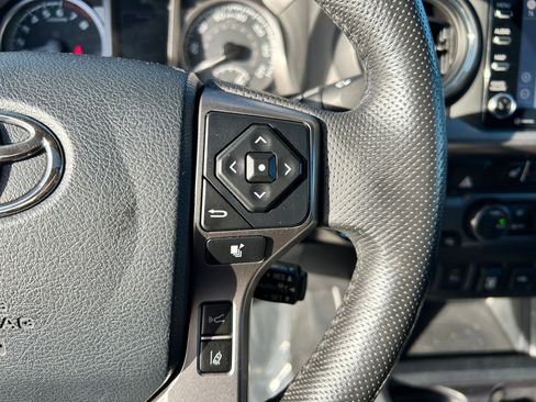 Used 2020 Toyota Tacoma Limited image 13