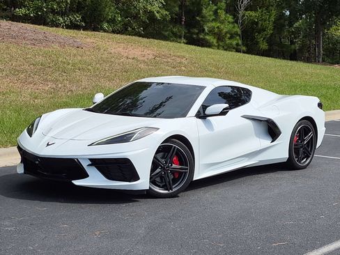 Used 2025 Chevrolet Corvette Stingray Preferred Cpe w/ Battery Protection Package RWD image 1