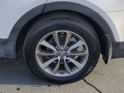 Used 2017 Hyundai Santa Fe Limited image 12