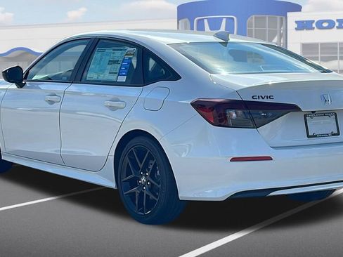 Used 2026 Honda Civic Sport Touring image 5