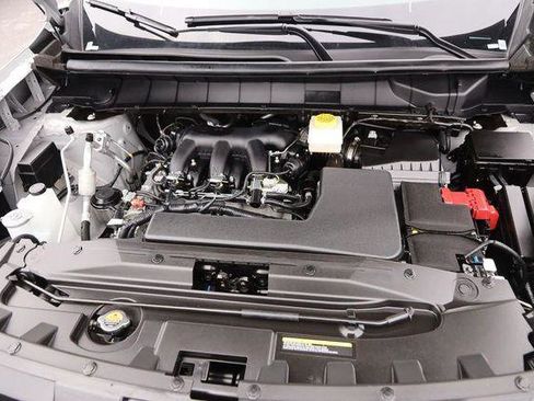 Used 2025 Nissan Pathfinder SV AWD/4WD image 30