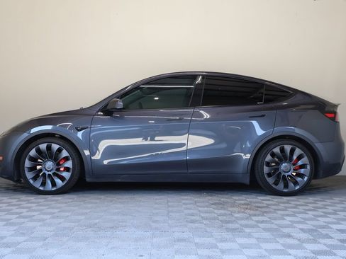 Used 2022 Tesla Model Y Performance AWD/4WD image 7