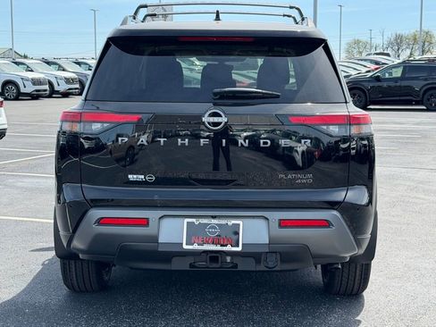 New 2026 Nissan Pathfinder Platinum image 5
