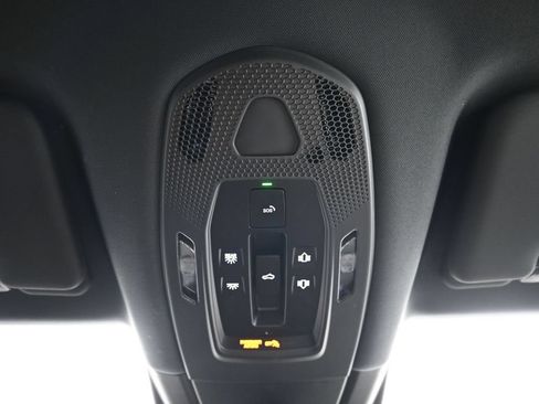 Certified 2026 Porsche Cayenne AWD/4WD image 29