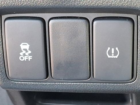 Used 2015 Honda CR-V LX image 25