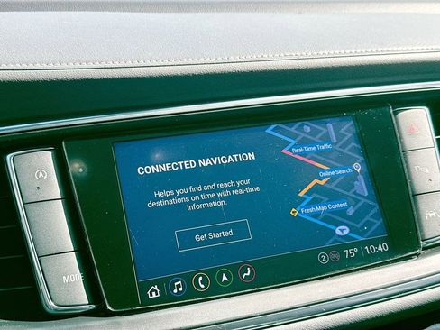 Used 2023 Buick Enclave Essence w/ Experience Buick Package FWD image 17