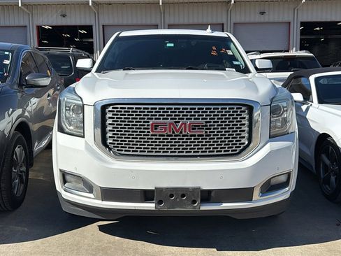 Used 2016 GMC Yukon Denali w/ Open Road Package image 2