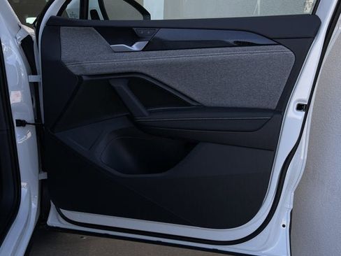 New 2026 Volkswagen Tiguan S image 19