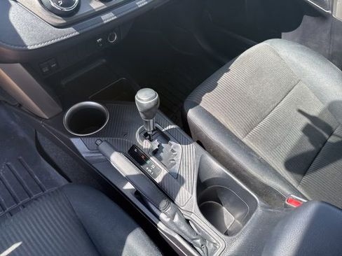 Used 2014 Toyota RAV4 LE AWD/4WD image 27