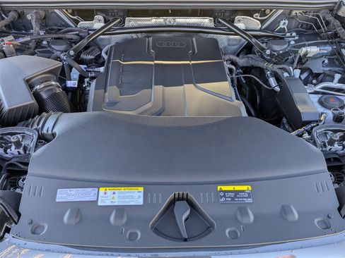 New 2025 Audi Q5 Premium image 12