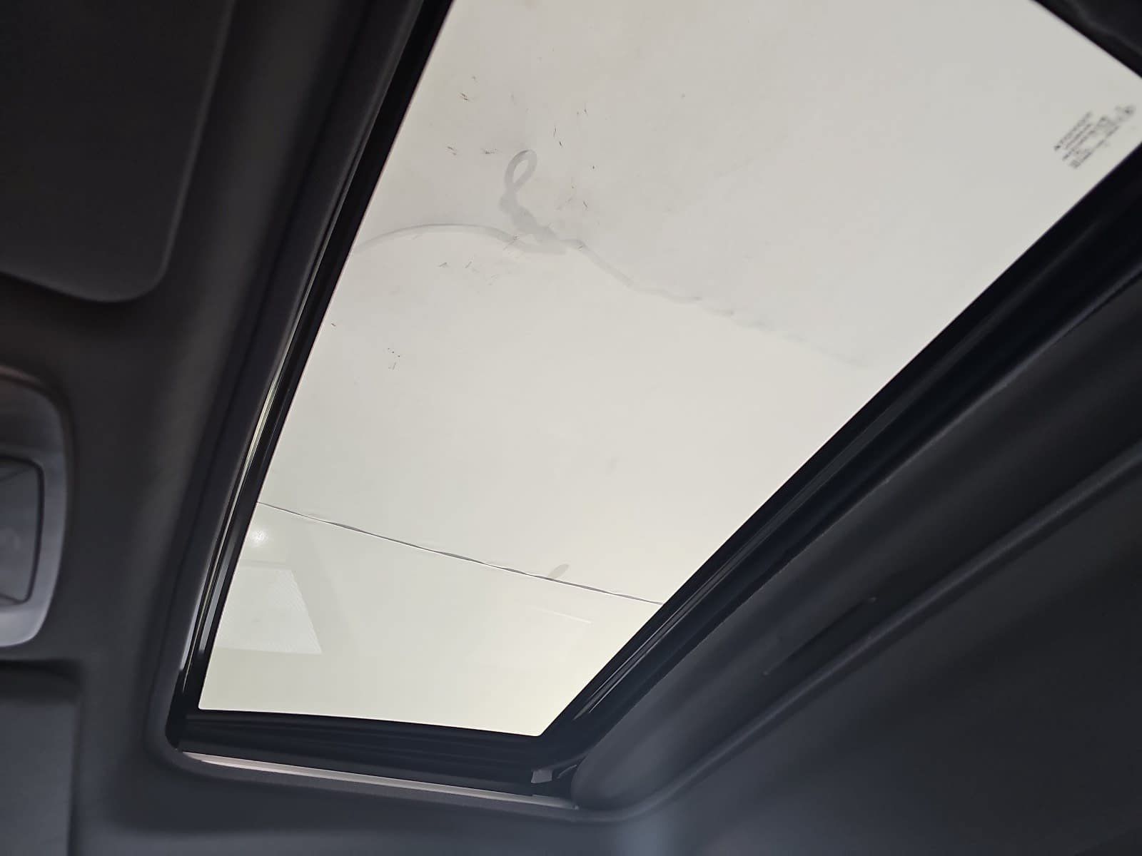 Used 2022 Toyota Sienna XLE FWD image 27
