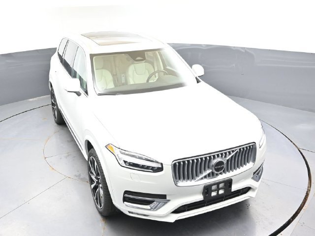Used 2025 Volvo XC90 B5 Plus w/ Protection Package Premier AWD/4WD image 43