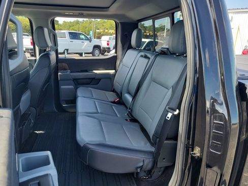 Used 2022 Ford F150 Lariat w/ Equipment Group 501A Mid RWD image 26