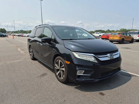Used 2018 Honda Odyssey Elite image 3