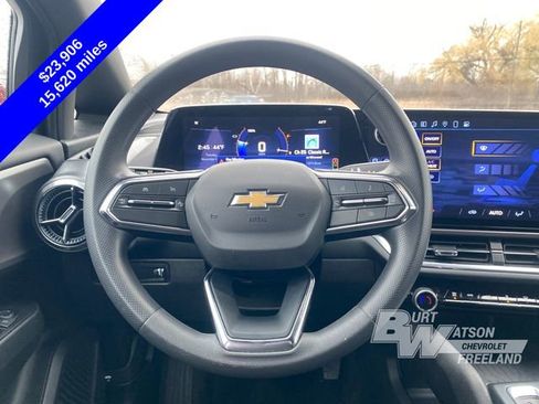 Used 2025 Chevrolet Equinox EV LT image 20