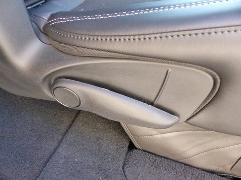Used 2026 Chrysler Pacifica Select FWD image 47