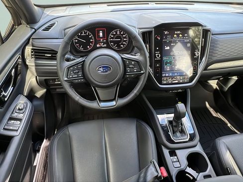 Used 2025 Subaru Forester Limited w/ Popular Package #2 AWD/4WD image 12