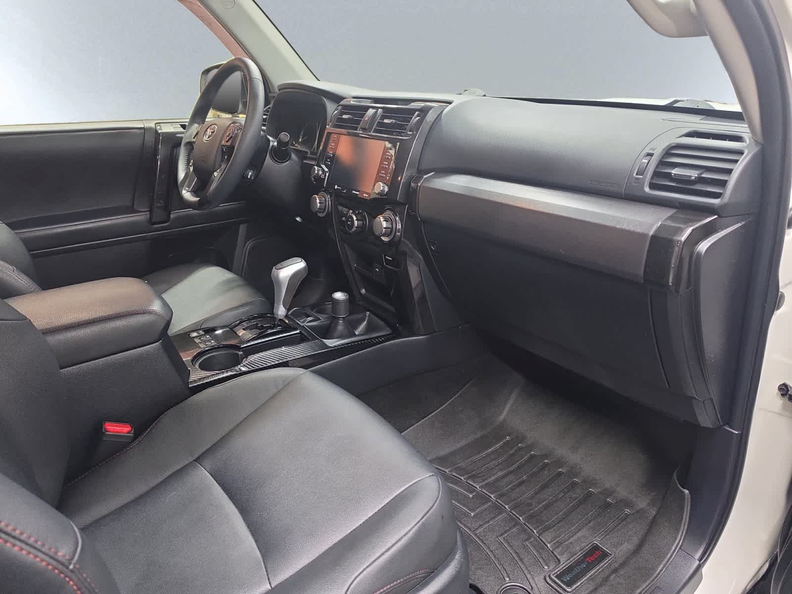 Used 2021 Toyota 4Runner TRD Off-Road Premium w/ Moonroof Package AWD/4WD image 15