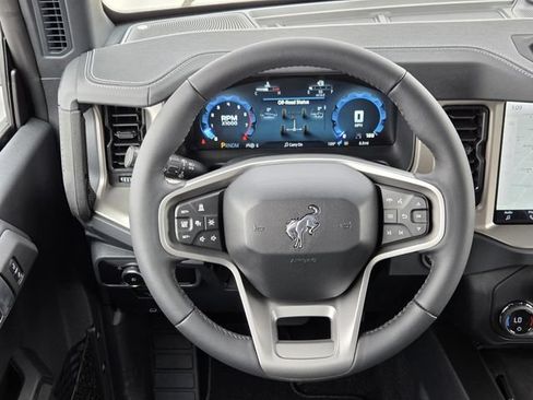 New 2026 Ford Bronco Outer Banks w/ Sasquatch Package AWD/4WD image 19
