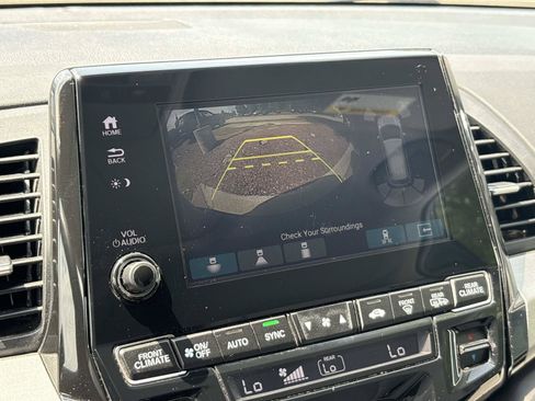 Used 2019 Honda Odyssey Touring image 25