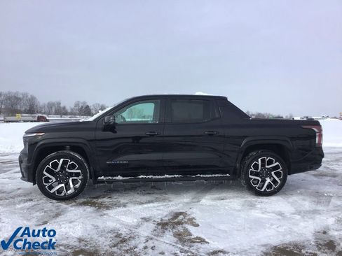 Used 2024 Chevrolet Silverado EV RST image 8