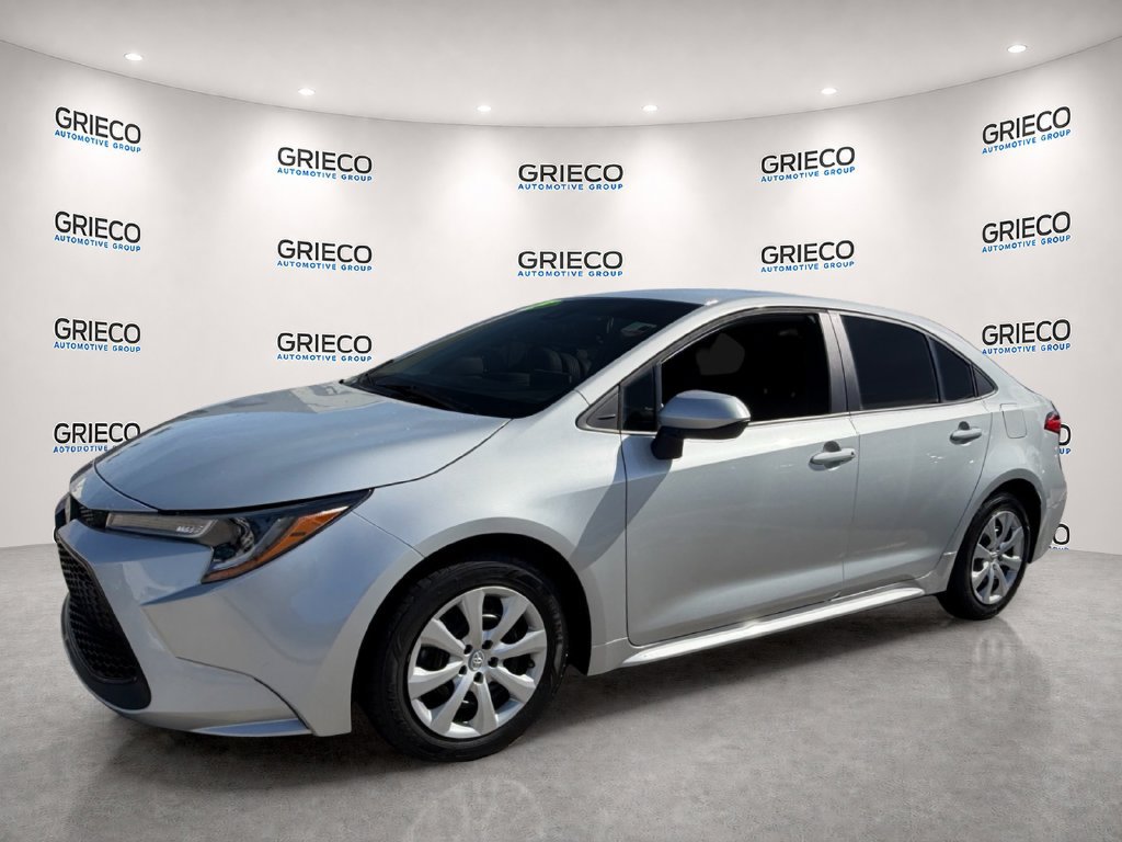 Used 2021 Toyota Corolla LE FWD image 3