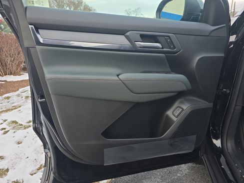New 2026 GMC Terrain AT4 w/ LPO, Floor Liner Package image 17