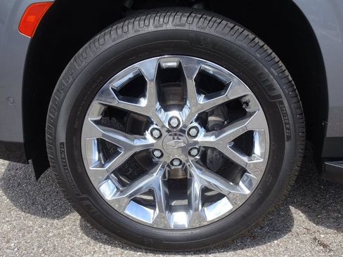 Used 2021 Cadillac Escalade Premium Luxury AWD/4WD image 28