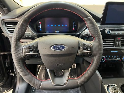Used 2024 Ford Escape ST-Line image 17