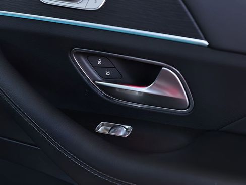 Used 2025 Mercedes-Benz GLS 450 4MATIC image 73