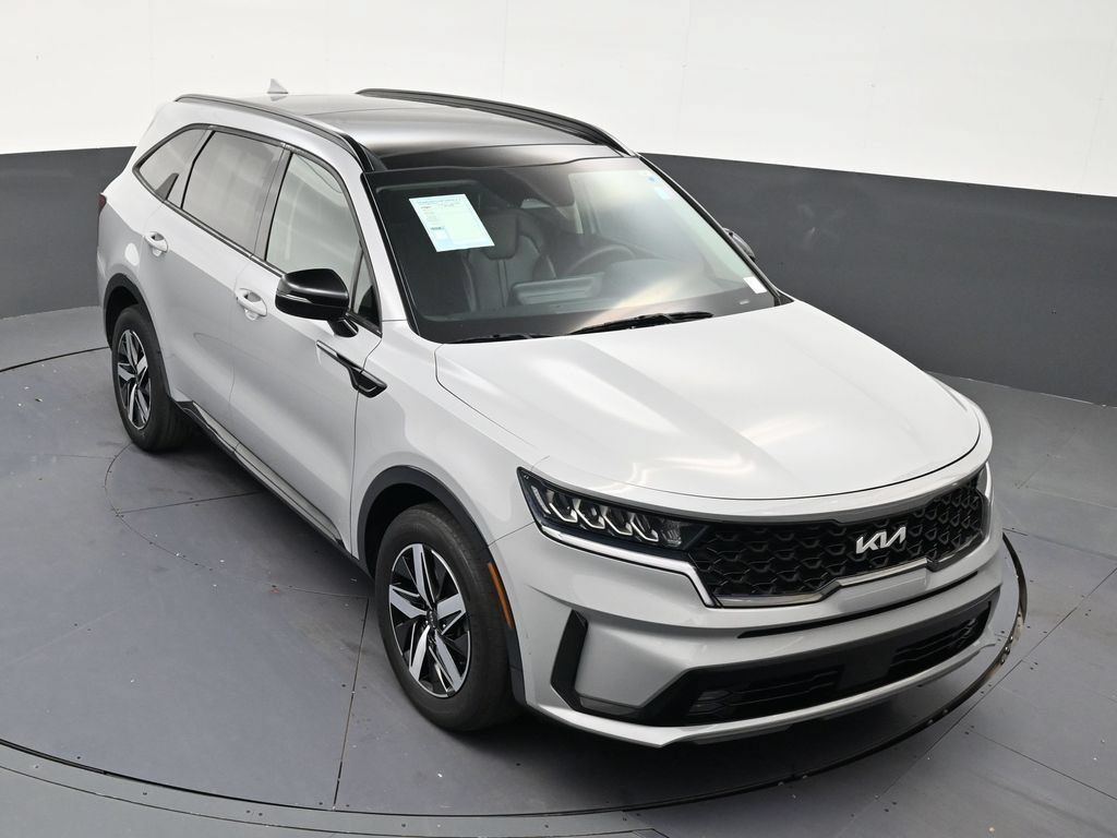 Used 2023 Kia Sorento EX w/ Panoramic Sunroof Package FWD image 19
