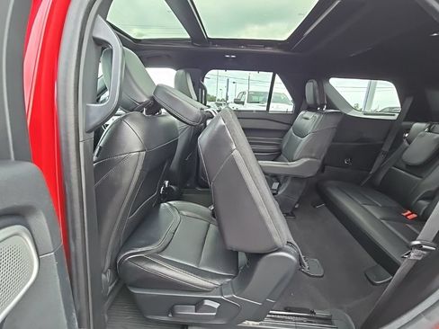 Used 2021 Ford Explorer ST w/ Equipment Group 401A AWD/4WD image 39