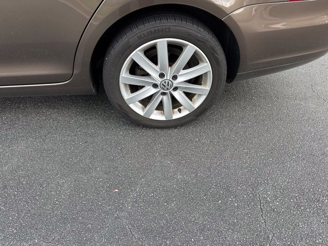 Used 2014 Volkswagen Jetta TDI FWD image 2