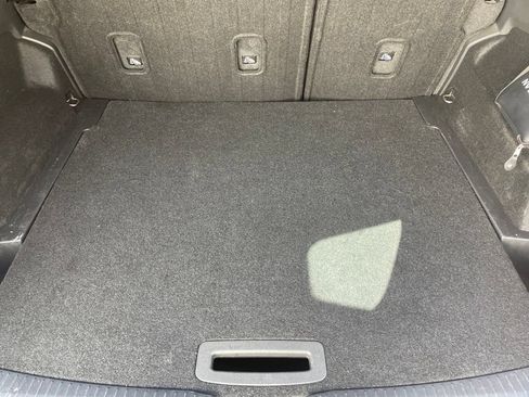 Used 2024 Nissan Rogue SV FWD image 22