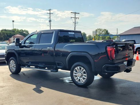 Used 2023 GMC Sierra 2500 Denali w/ Denali Ultimate Package AWD/4WD image 3