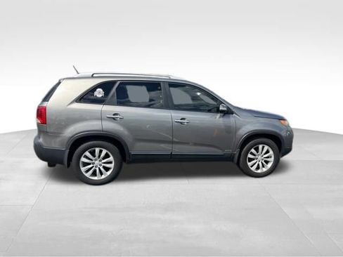 Used 2011 Kia Sorento LX w/ Convenience Pkg AWD/4WD image 7