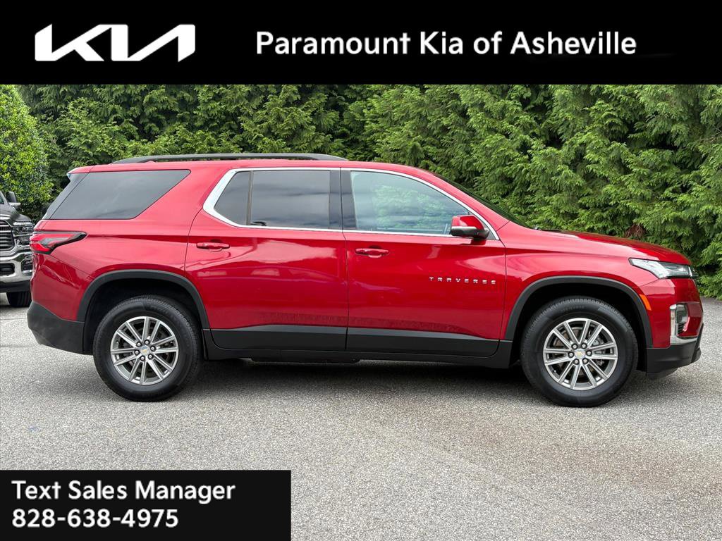 Used 2023 Chevrolet Traverse LT FWD image 6