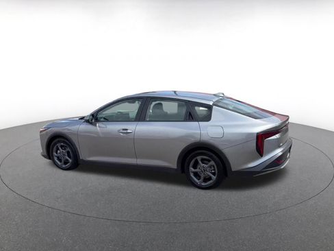 Used 2025 Kia K4 FWD image 10