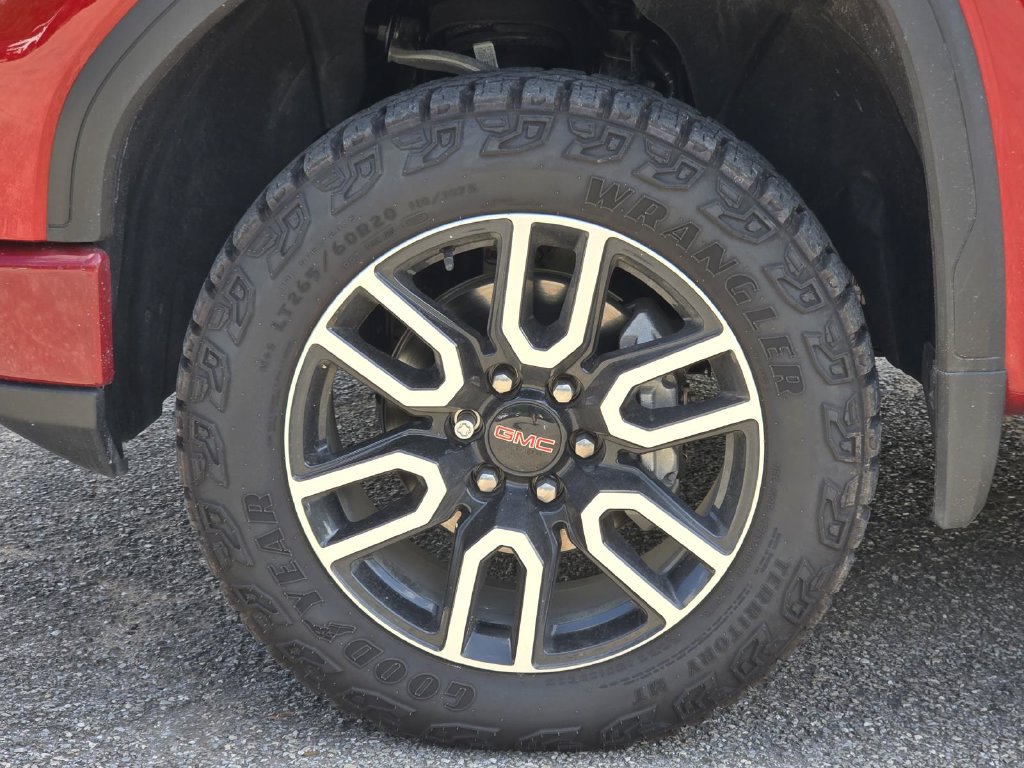 Used 2026 GMC Sierra 1500 AT4 w/ AT4 Premium Package AWD/4WD image 9