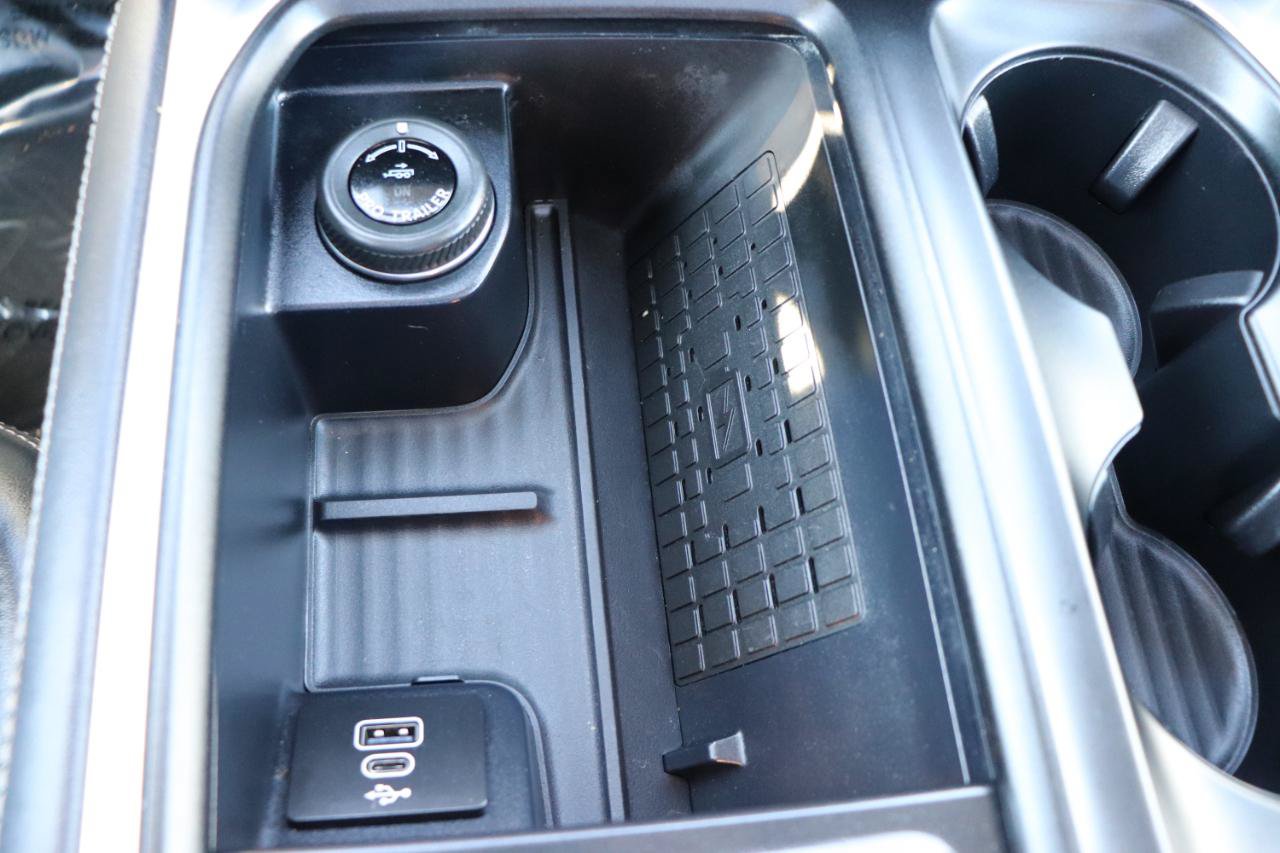 Used 2025 Ford Expedition Max Platinum AWD/4WD image 48