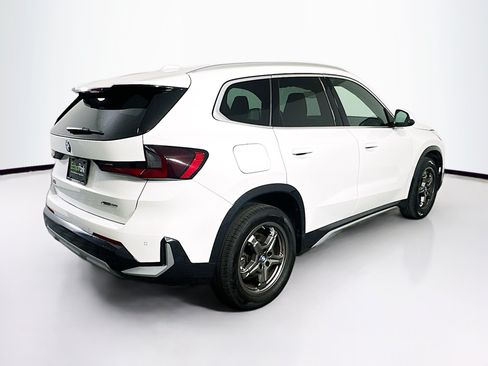 Used 2025 BMW X1 xDrive28i AWD/4WD image 9