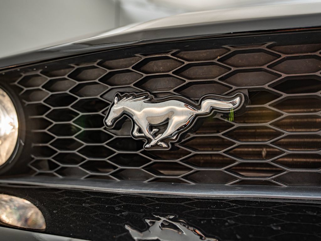 Used 2008 Ford Mustang GT RWD image 12