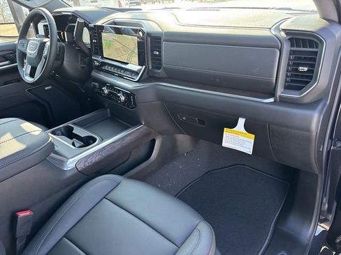 New 2026 GMC Sierra 3500 SLT w/ SLT Convenience Package AWD/4WD image 22
