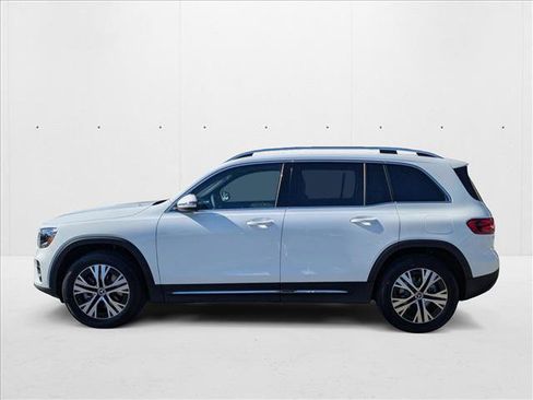 New 2026 Mercedes-Benz GLB 250 4MATIC image 7