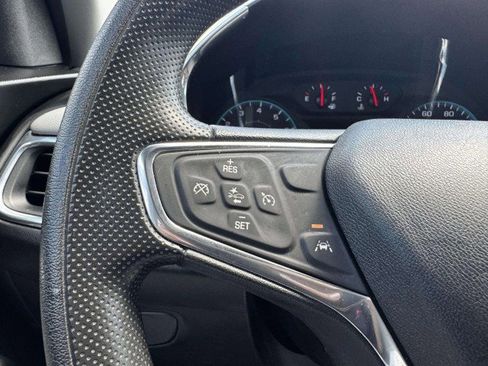 Used 2020 Chevrolet Equinox LS w/ LS Convenience Package image 28